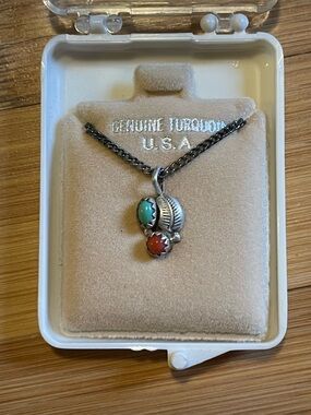 Vintage sterling silver turquoise necklace
